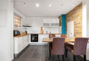 Appartements T2 Havre de paix 1 a 4 p - Terrasse - parking - piscine - salle sport - tennis : photos des chambres