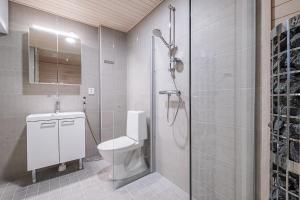 Compact 2BDR Apartment with Private Sauna