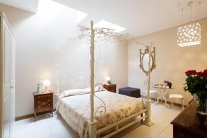One-Bedroom Suite room in La Castellana Loft Hotel