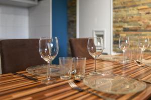 Appartements T2 Havre de paix 1 a 4 p - Terrasse - parking - piscine - salle sport - tennis : photos des chambres