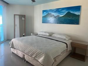 Lux Oceanfront Apartment