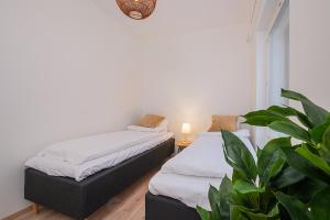 Brand New 2BDR Apartment with Private Sauna