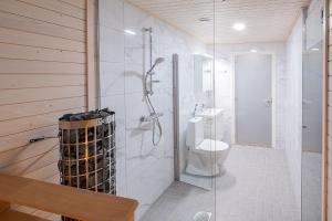 Brand New 2BDR Apartment with Private Sauna