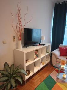 Clockwork orange apartment