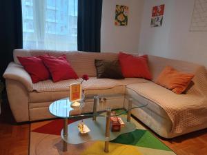 Clockwork orange apartment