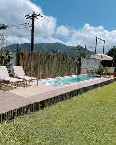 Rm hospedagem Ubatuba piscina