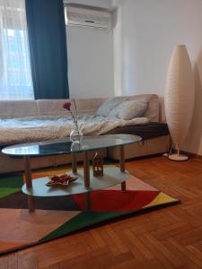 Clockwork orange apartment