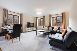 Cozy 2bed flat with free parking near Willen Lake in Milton Keynes - Woolstone