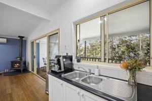 Green View Retreat Only 7 minutes to Terrigal Beach