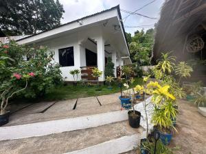 King Family Room Fuego Island Guest House By Fuego Island Private Resorts