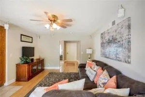 Charming Bedroom Near Disney Land, Orange County - 阿蒂西亚