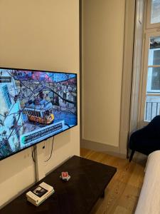 Double Room with Private WC in Shared House in Downtown Lisbon