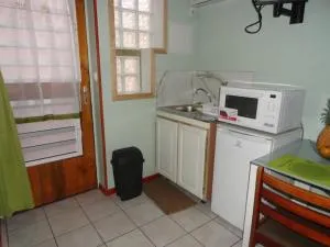 Smart-lidays'mini-dorm - Deshaies