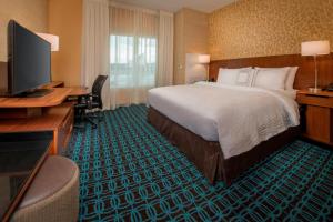 King Room room in Fairfield Inn & Suites by Marriott Harrisburg International Airport