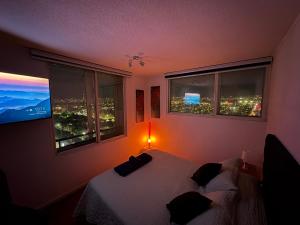 Amazing view of Santiago con parking