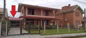 Casa de Praia em Xangri-lá a 3 quadras do mar - شانغريلا