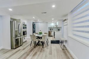 Luxurious Unit in Hyde Park