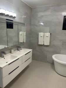 Sun Shine Luxury Villas 3 Bedroom Ocho Rios