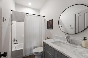 Blues House King Bed Full Kitchen Fast WiFi