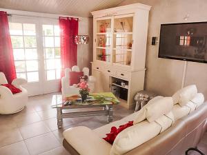 Villa 5 pièces avec piscine privée près de la plage au Lavandou - FR-1-251-852