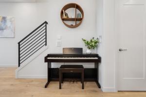 Luxe Central Home with Views & Rooftop