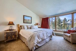 2017 Lodgepole condo