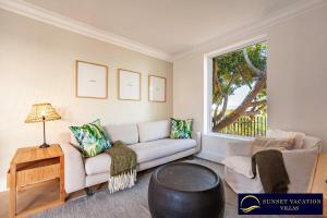 Sunsets Jasmine Villa