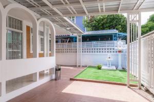 Huai Khwang Cozy Home Comforts