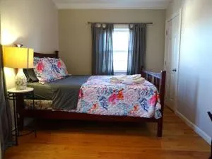 Convenient 2 bed Apt in Everett a Short Walk to Encore - Everett