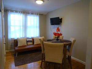 Convenient 2 bed Apt in Everett a Short Walk to Encore