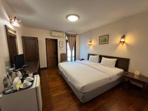 Sripat Guesthouse SHA Extra Plus