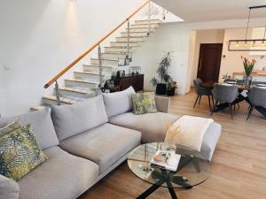 Modern Villa in Grand Bay - Short Walk to Beach