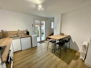 La maison aux volets bleus