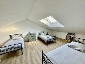 La maison aux volets bleus