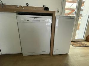 La maison aux volets bleus