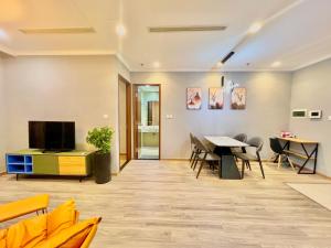 Central2, Landmark81, SaiGon Luxury Apartment, CityView