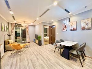 Central2, Landmark81, SaiGon Luxury Apartment, CityView