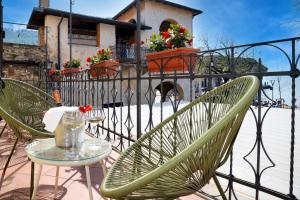 Deluxe Double or Twin Room with Balcony and Lake View