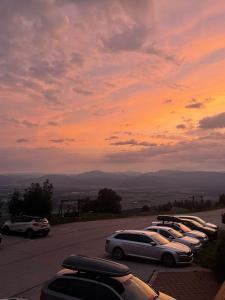 Guest house Pr Ambružarju & Apartments 