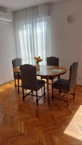Tinel 3 bdr apartment