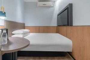 易佰酒店上海同济大学赤峰路店 - Shanghai