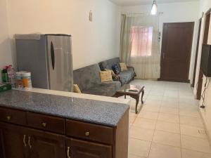 M-2bedroom flat with garden