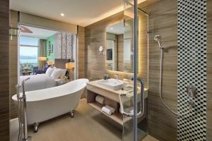 The Hanoi Club Hotel & Residences