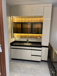 فيلا مفروشة للايجار ألترا مودرن بكمبوند جولز