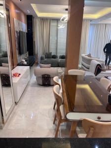 فيلا مفروشة للايجار ألترا مودرن بكمبوند جولز