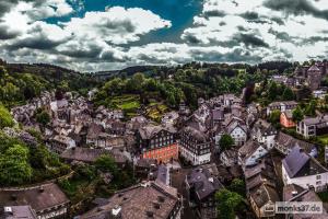 Mond Im Herzen von Monschau