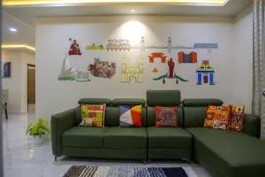 Delightful 3 Bed holiday home with AC Near US Embassy, Gachibowli - Gachibowli