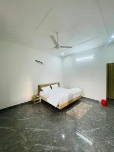 The Hill View - Swimming Pool & Resort - Chandwaji