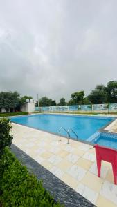 The Hill View - Swimming Pool & Resort