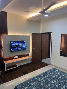 Phoenix Wedding & HomeStay